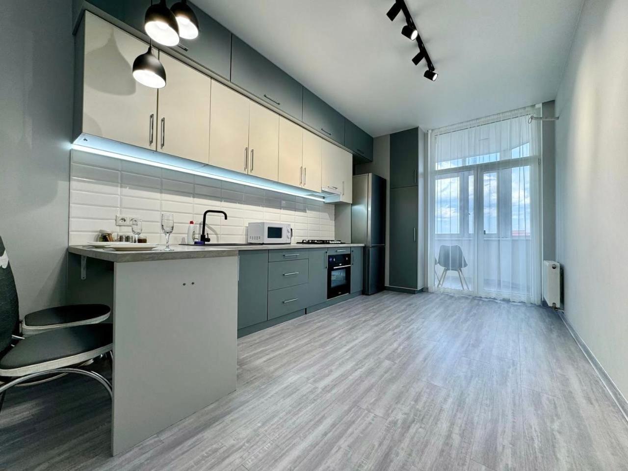 Apartpoltava Жк "Пилипа Орлика,26" Business Апартаменти З Неймовірною Панорамою - Led Дзеркало -Тропічний Душ Exterior foto
